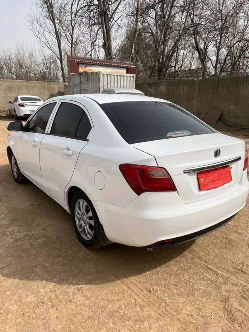 安阳16年长安汽车悦翔V34