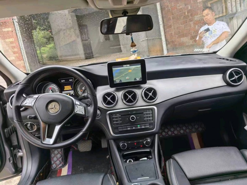 衡阳16年奔驰GLA5