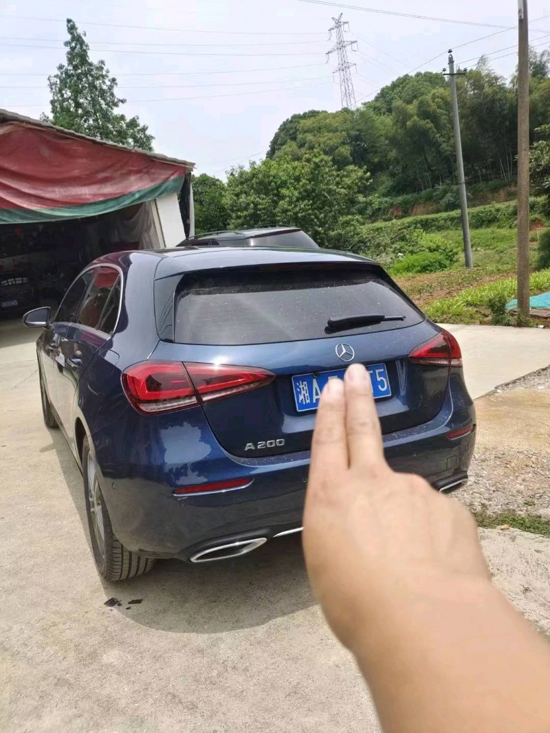 衡阳19年奔驰A2