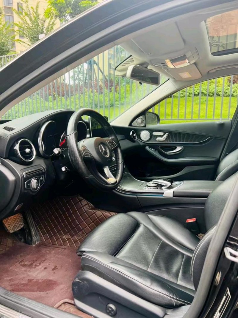 东莞17年奔驰C4