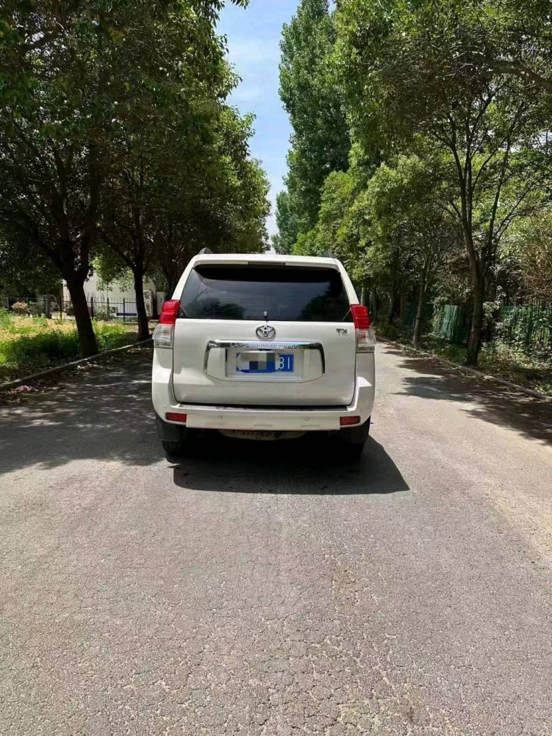 洛阳13年丰田普拉多3