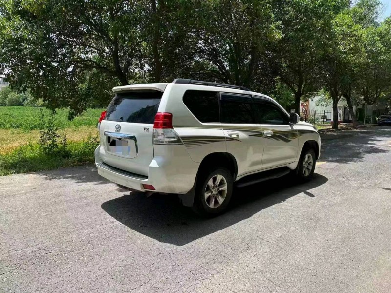 洛阳13年丰田普拉多4