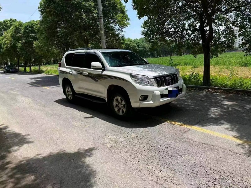 洛阳13年丰田普拉多9