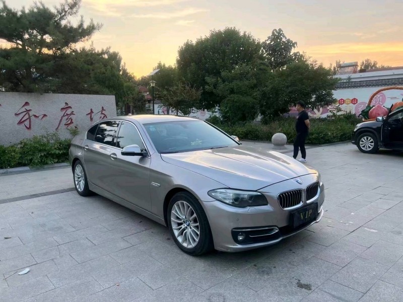 济南16年宝马5系3