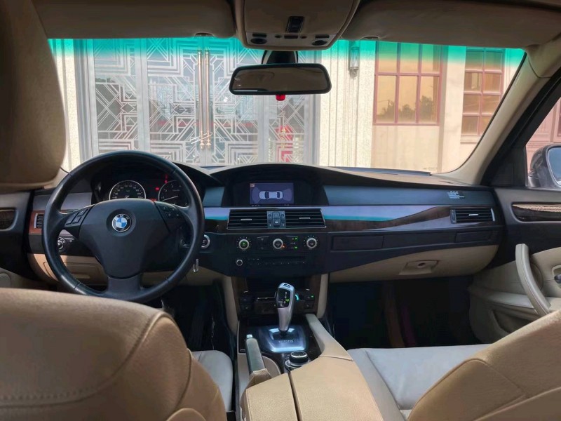 保定10年宝马5系7