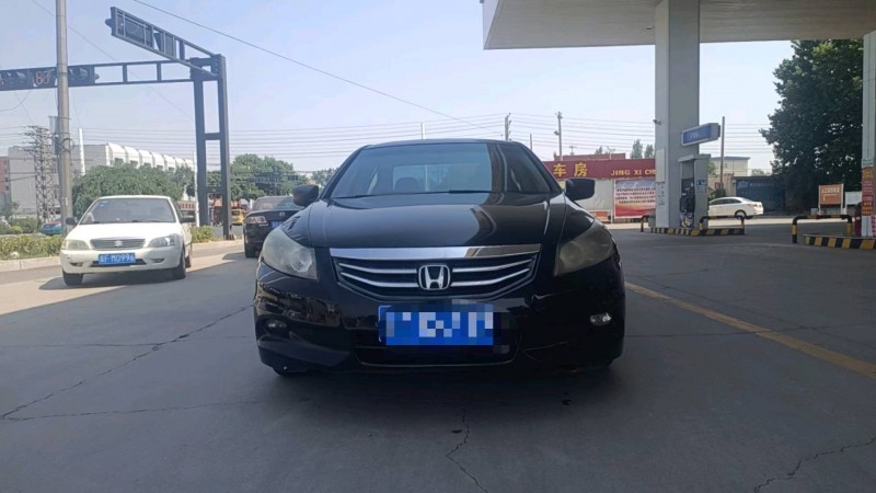 保定11年本田雅阁1