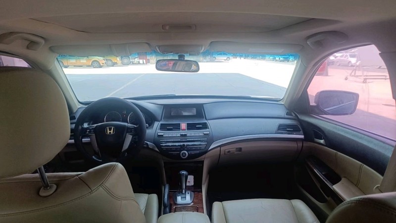 保定11年本田雅阁5