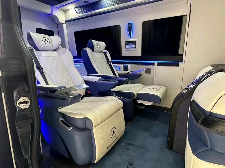 盐城15年奔驰斯宾特6