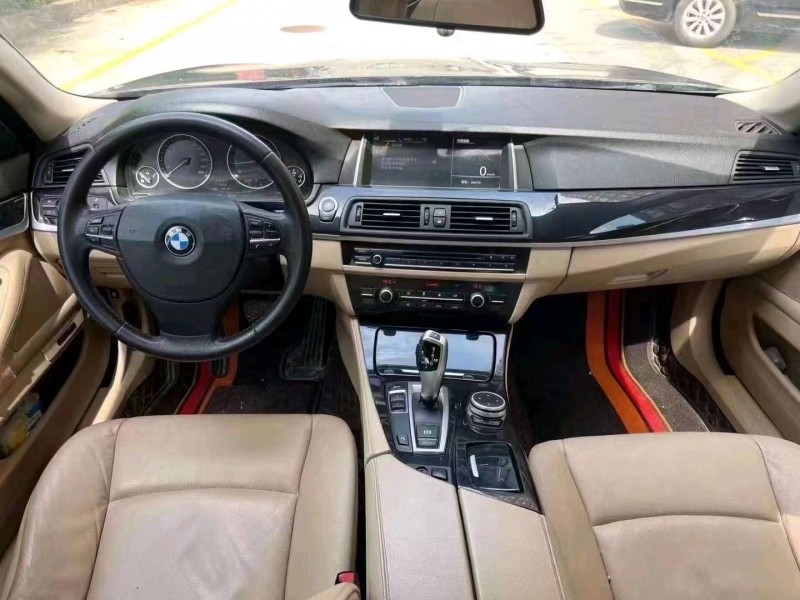 济宁13年宝马5系5