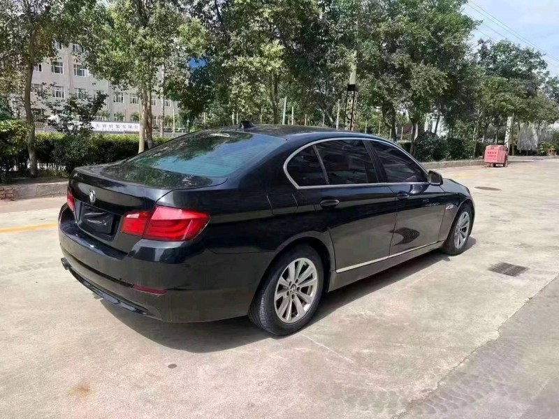 济宁13年宝马5系4