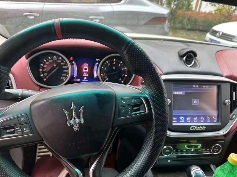 潍坊14年玛莎拉蒂Ghibli2