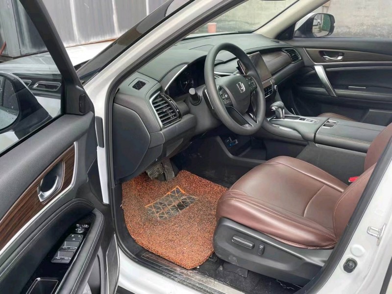 济宁18年本田冠道4