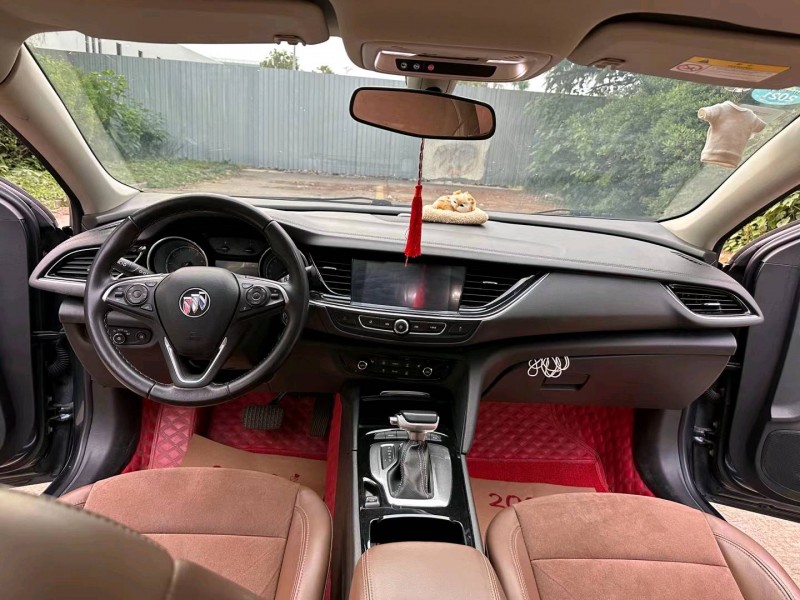 徐州20年别克君威7