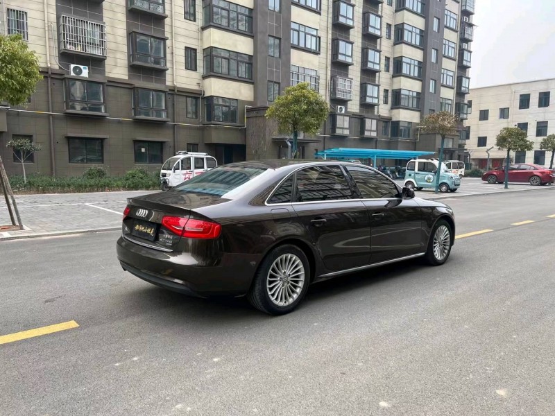 徐州14年奥迪A4L8