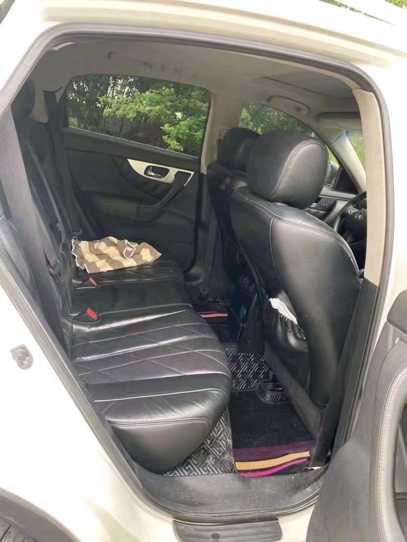 淮南12年英菲尼迪FX356