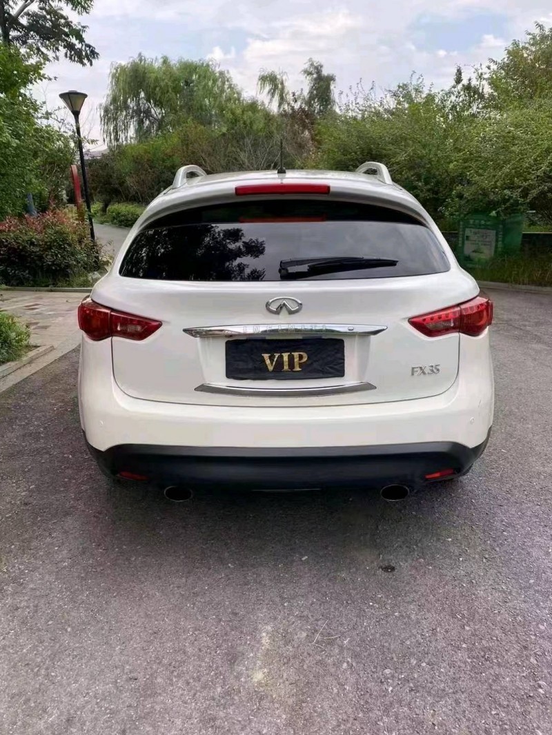 淮南12年英菲尼迪FX357
