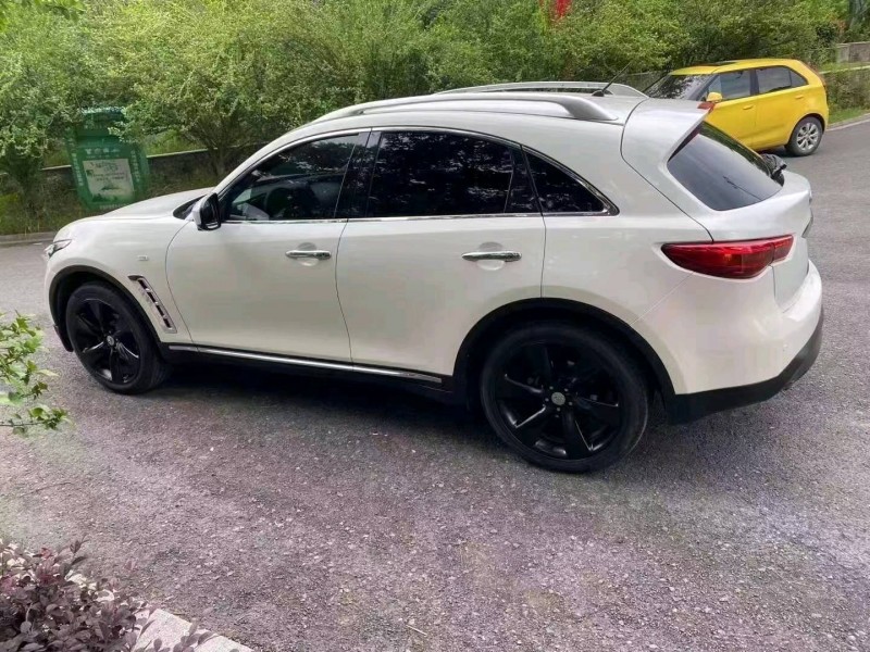 淮南12年英菲尼迪FX359