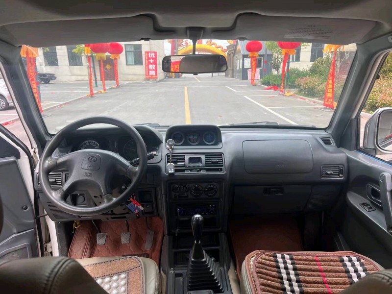 徐州12年獵豹汽車黑金剛5