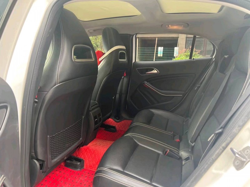 徐州19年奔驰GLA6