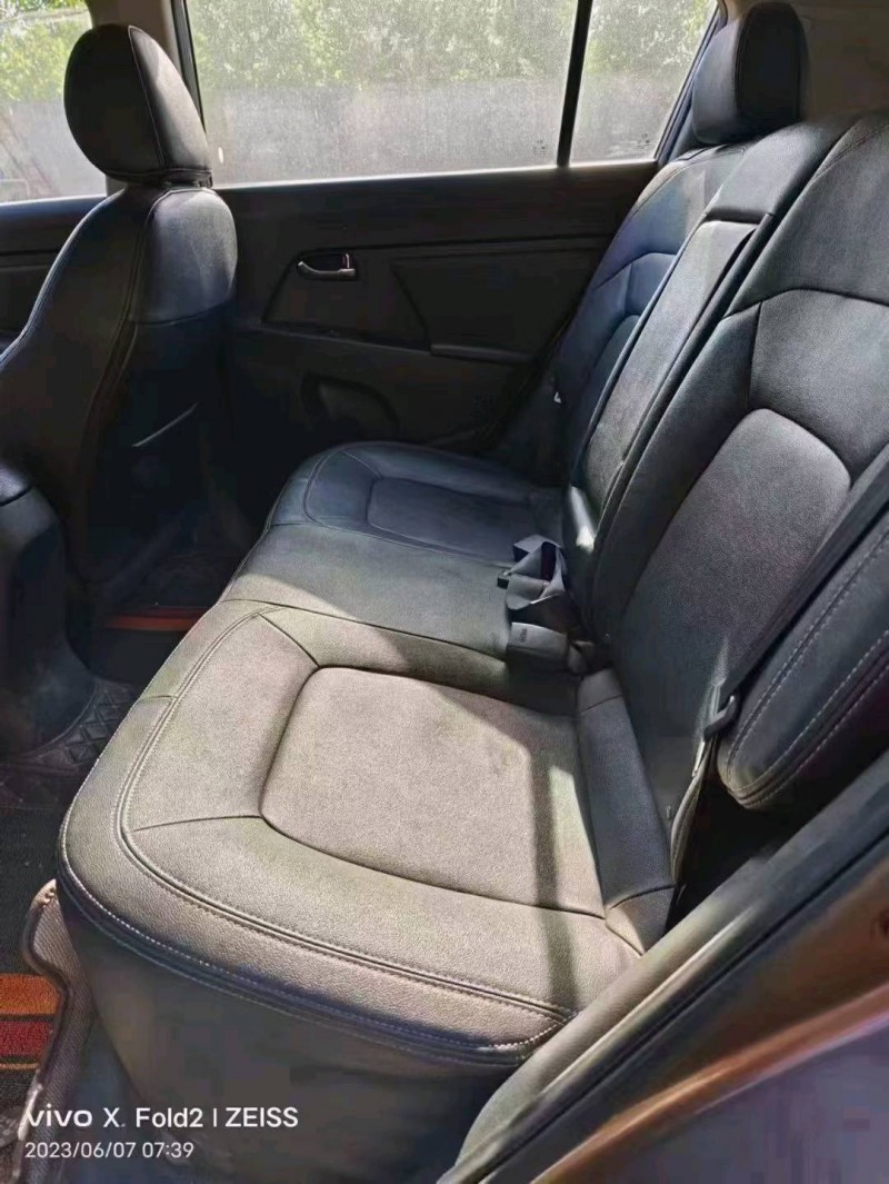 保定14年起亚智跑4