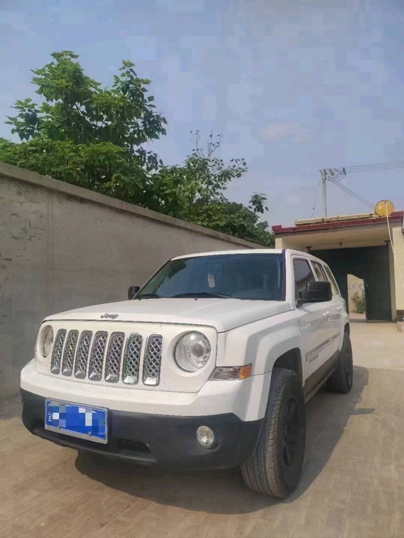 邯郸15年Jeep自由客4