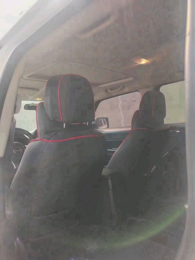 邯郸15年Jeep自由客5