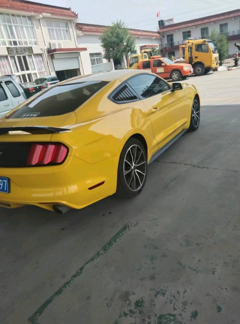 保定16年福特野马4