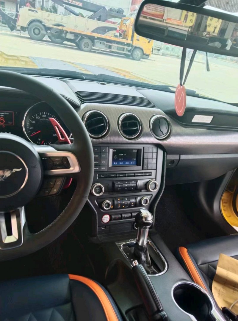 保定16年福特野马7