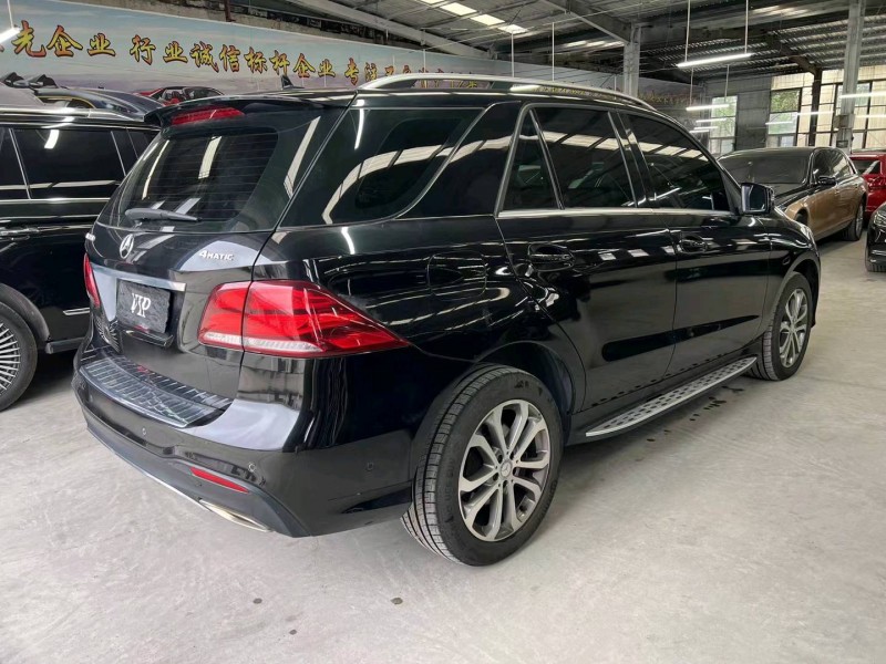 济宁17年奔驰GLE8