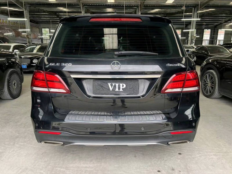 济宁17年奔驰GLE9