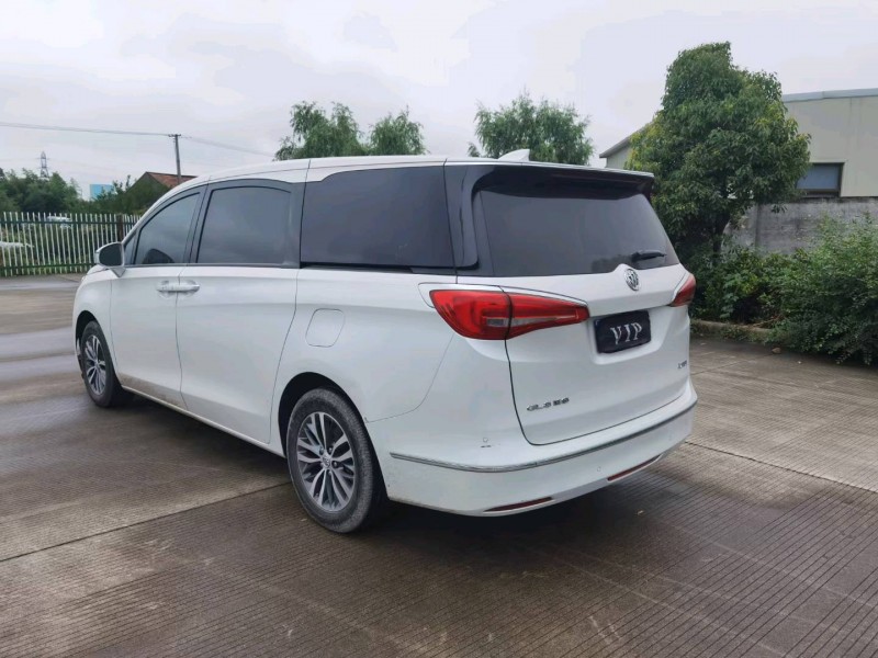 嘉兴19年别克GL86