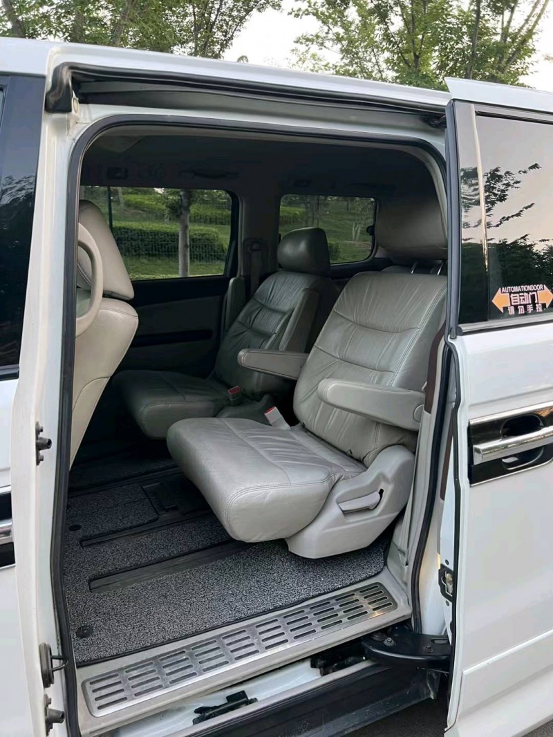 济宁14年本田艾力绅7