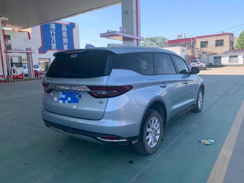 保定20年吉利嘉际8