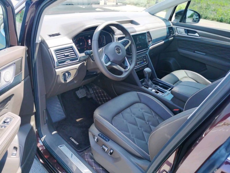 保定21年大众威然4