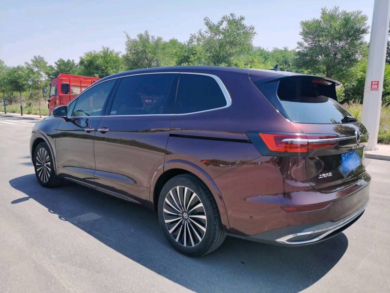 保定21年大众威然8