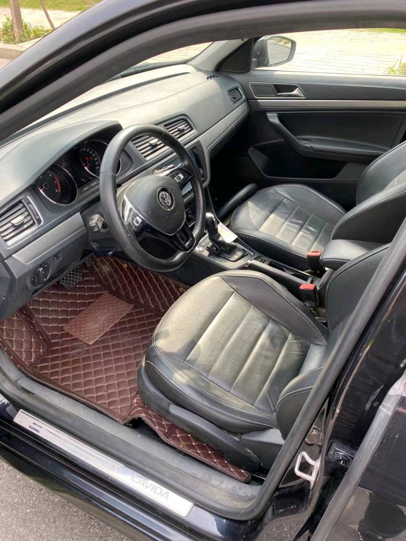 淮南17年大众朗逸5