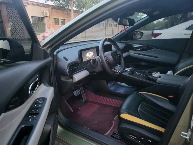 保定21年传祺影豹4