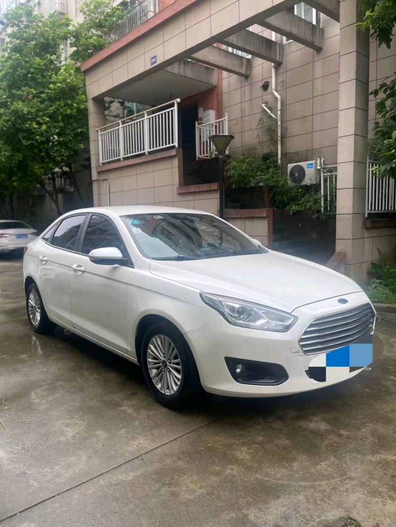 嘉兴17年福特福睿斯5