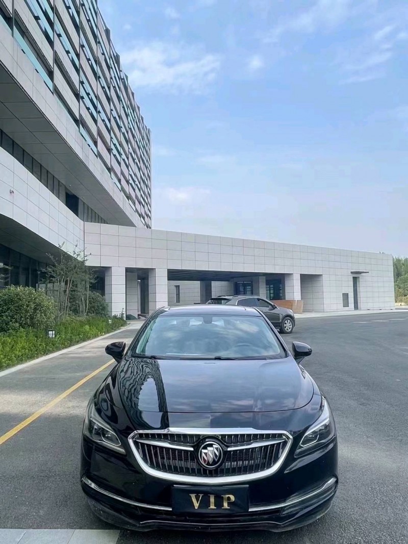 济南18年别克君越1