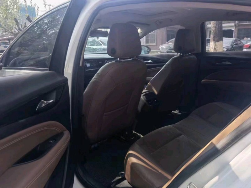 济南19年别克君威6