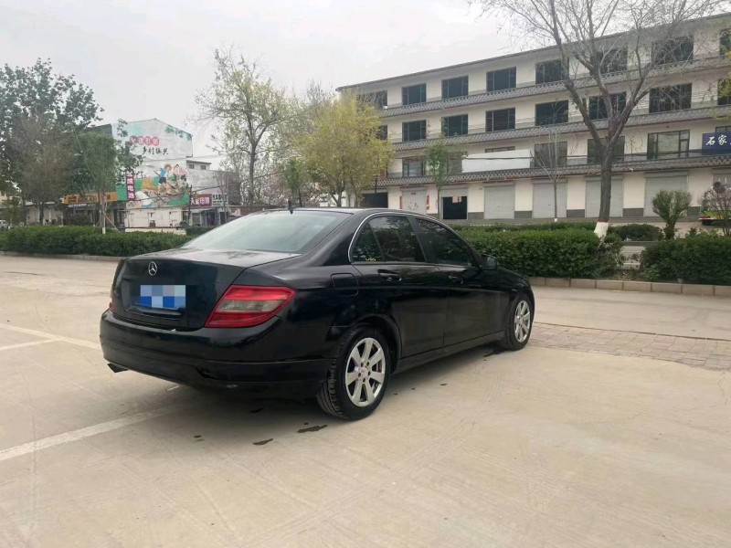 石家庄10年奔驰C8
