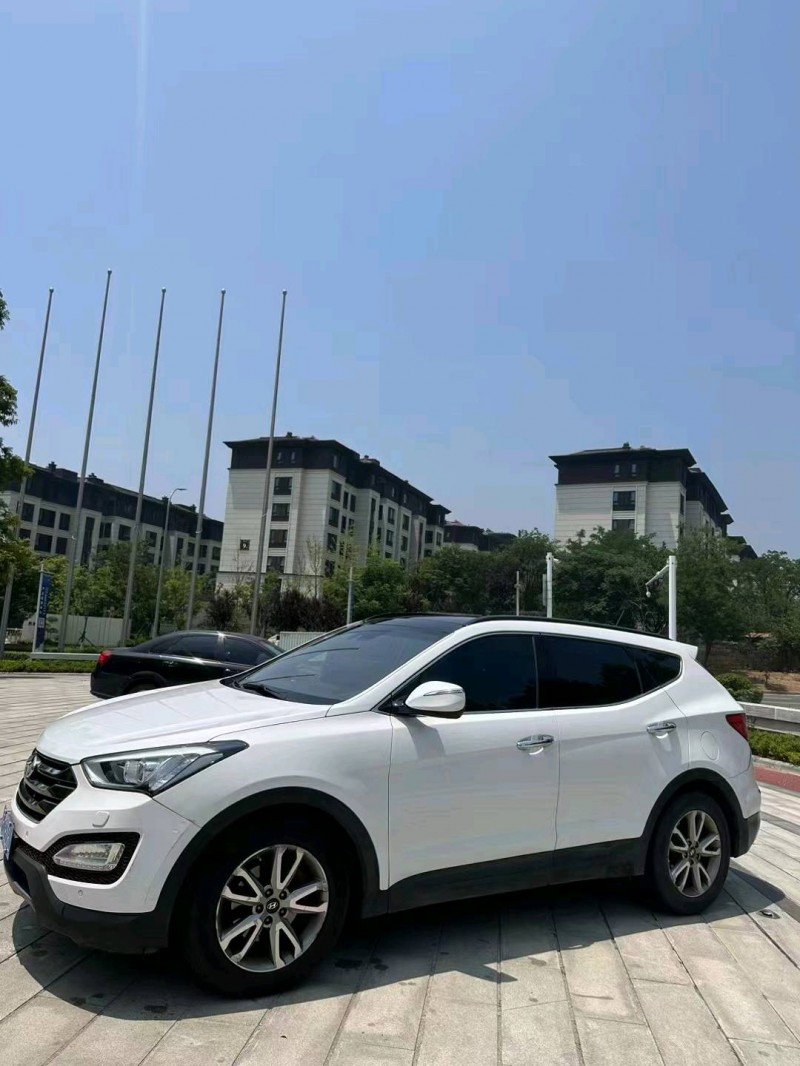 枣庄15年现代新胜达3