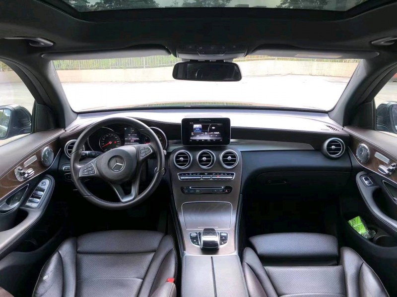 广州17年奔驰GLC4