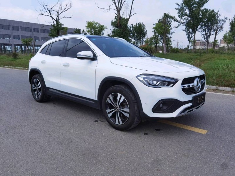 徐州21年奔驰GLA3