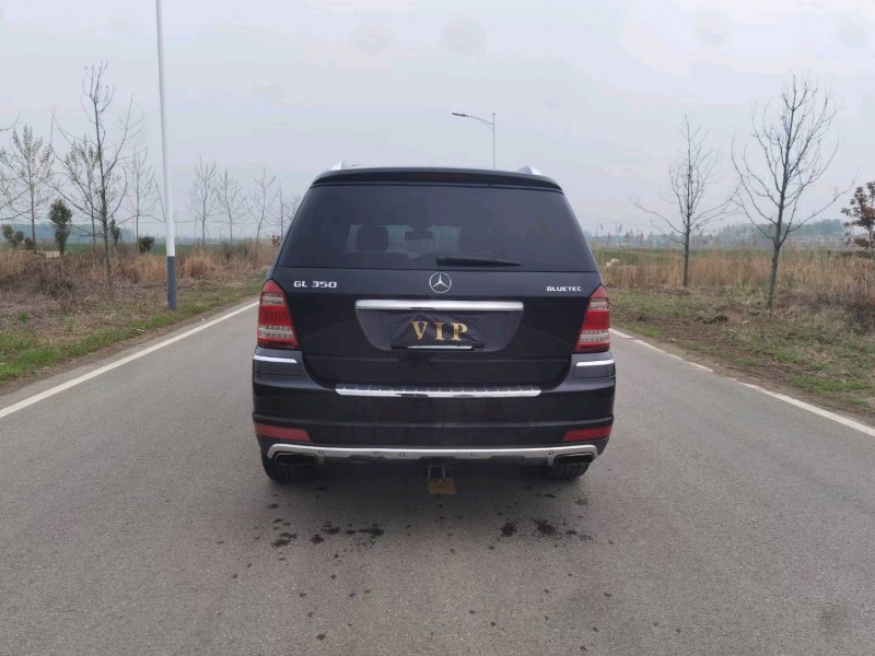 徐州13年奔驰GL8