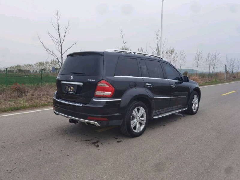 徐州13年奔驰GL9