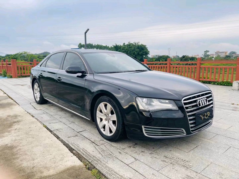 广州14年奥迪Coupe2