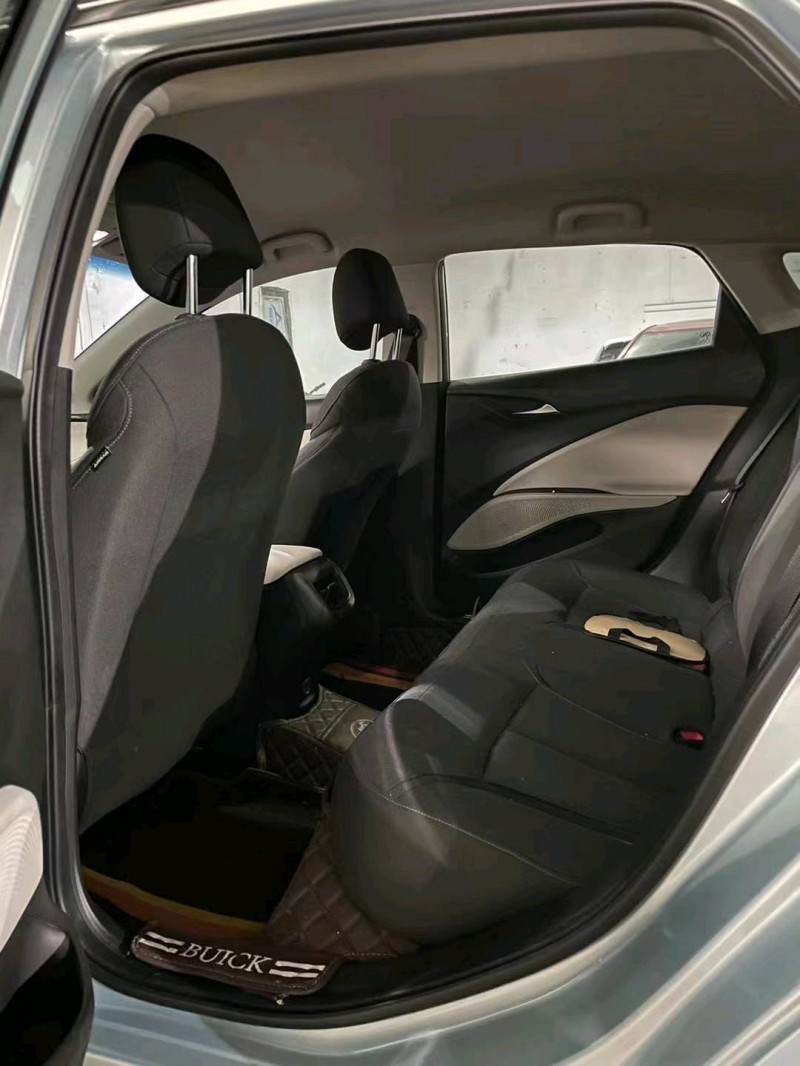 广州22年别克微蓝4