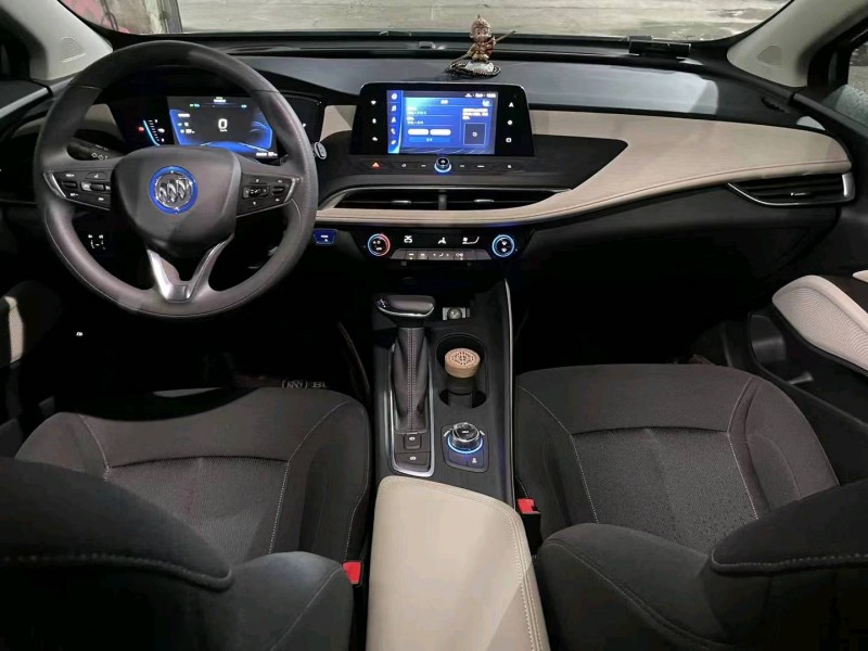 广州22年别克微蓝5