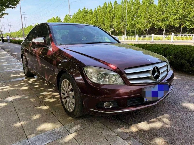 东营09年奔驰C2